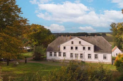 Weitläufiges Gutshaus mit historischem Charme, ELW uvm. für viele Nutzungsideen