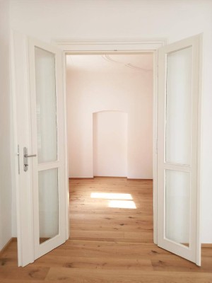 Erstbezug nach Sanierung - Dreizimmerwohnung in der Altstadt