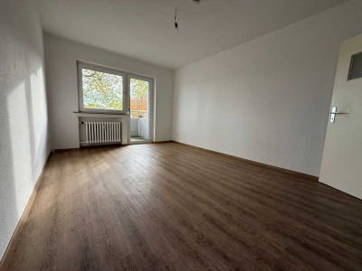 ** Renovierte 2 Zimmerwohnung in Oberhausen**
