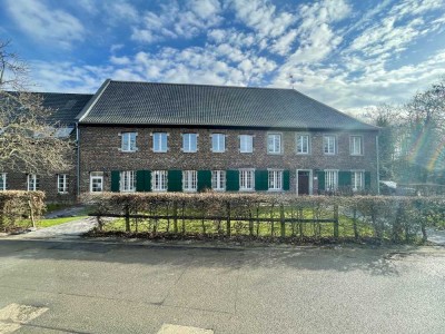 Stilvoll wohnen mit Flair - im historischen Dycker Weinhaus
