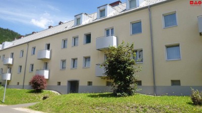 Schöne 3 Zimmerwohnung in Ruhelage mit Balkon!