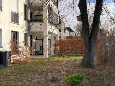 Elegante 3-Zimmer EG-Wohnung mit Terrasse und Garten im Westen