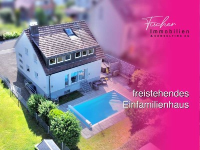 Immobilie mit Pool im Zentrum von Rielasingen