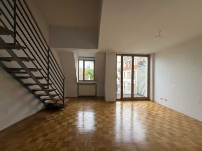 Schöne 2-Raum-Maisonettewohnung mit Balkon und EBK - Pfarrberg 6 / WE 2.1