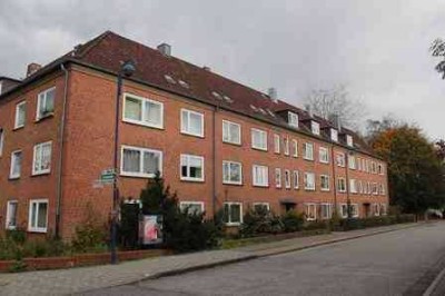 Ihr neues Zuhause in Bad Oldesloe! Schicke, frisch renovierte 2-Zimmer-Wohnung mit Balkon!