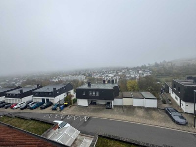 traumhafter Ausblick aus 2,5-Zimmer Maisonette in Bad Schwalbachs erster Lage