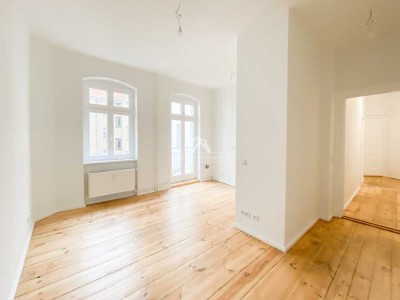 RUHIGE SINGLEWOHNUNG IN KLASSISCHEM ALTBAU IM SAMARITERKIEZ | PROVISIONSFREI |