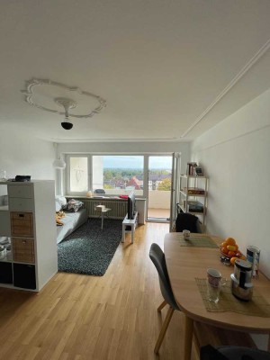 Charmante 1,5-Zimmer-Wohnung mit Traumblick über Freising
