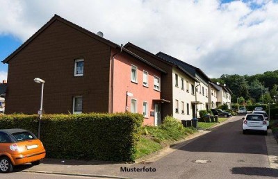 Modernes 2-Familienhaus - Stilvolles Wohnen mit zwei Einheiten