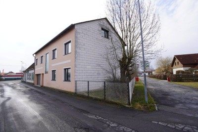 Schönes Stadt-Mehrparteien/Zinshaus mit Geschäftslokal nähe Zentrum