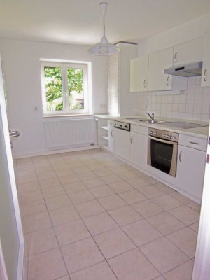 Schöne 3-Zimmerwohnung mit Balkon und Kfz-Stellplatz
