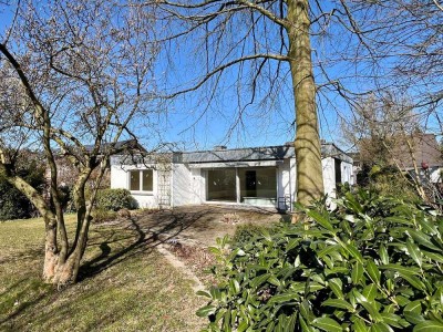 TOP-Lage! Einfamilienhaus mit zwei Einliegerwohnungen in Bielefeld-Großdornberg!