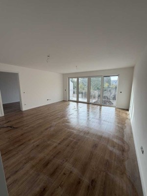 Gepflegte 4-Zimmer Wohnung mit Balkon und Garten in Kerpen-Sindorf