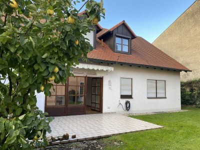 Traumhaus im Herzen von Kösching – Freistehendes Einfamilienhaus mit 8 Zimmern