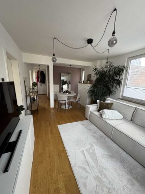 Helle 2 Zimmerwohnung mitten in Stuttgart