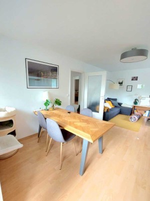 Gepflegte 2-Zimmer-Wohnung mit Balkon und EBK in Oberschleißheim