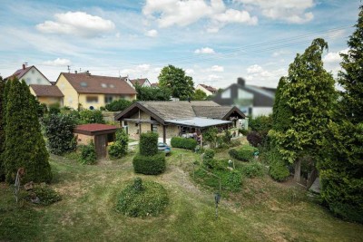 Seltene Gelegenheit: Bungalow mit großem Grundstück und vielen Möglichkeiten