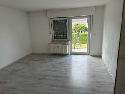 gepfl. Wohnung mit Balkon