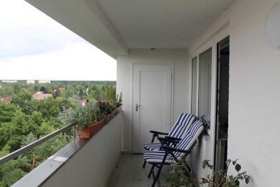 Helle & großzügige 3-Zimmer-Wohnung mit Einbauküche in München Fürstenried