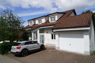 Wohnen wie im eigenen Haus, über zwei Etagen in einem Zweifamilienhaus in Inzlingen