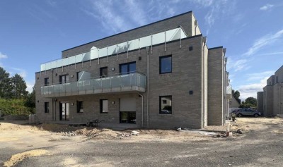 Neubau-Erstbezug: 3-Zimmer-Wohnung, 82,5 m², KfW-40, Schiffdorferdamm