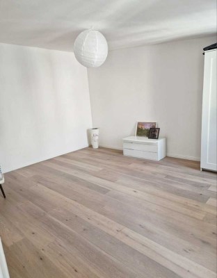 Erstbezug mit EBK und Balkon: attraktive 2-Zimmer-Wohnung in Puschkinstraße, Halle (Saale)