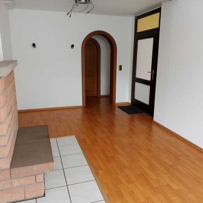 Helle 3-Zimmer-Wohnung mit Balkon in Bechhofen
