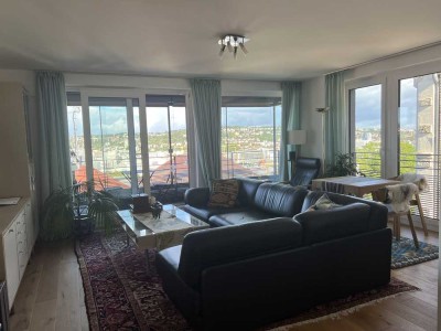 Eugensplatz | U15 | Bus 42 | Einbauküche und Balkon: Möblierte 3-Zimmer-Wohnung | Stuttgart