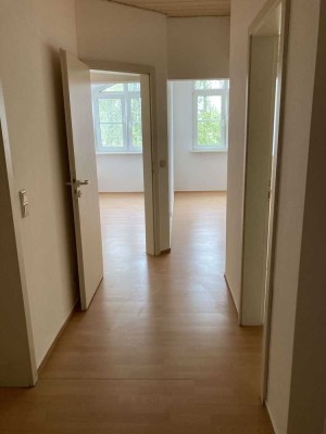 Ruhige 2-Zimmer-DG-Wohnung zur Miete in Eich
