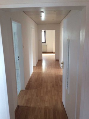 750 €, 85 m², 3 Zimmer