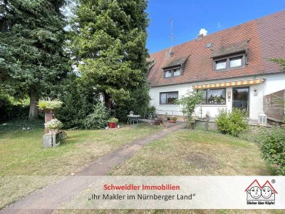 Ein Häuschen mit Seele – charmantes Reihenhaus mit Nebengebäude in ruhiger Lage von Rückersdorf
