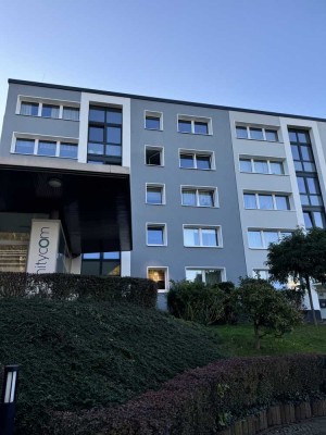 Geschmackvolle 3-Raum-Wohnung (ohne Möbel) mit Balkon in Mülheim an der Ruhr + Garage