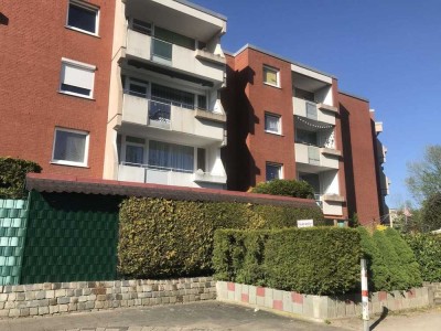 Modernisierte 2-Zimmer-Wohnung mit Einbauküche und Balkon