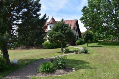 Wunderschönes Einfamilienhaus mit traumhaftem Grundstück und Erweiterungsmöglichkeiten
