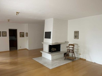 Schöne, große Penthouse - Maisonette - Wohnung in ruhiger Lage von Marienthal - provisionsfrei