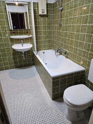 1-Zimmer Wohnung mit Balkon in Erlangen-Büchenbach.