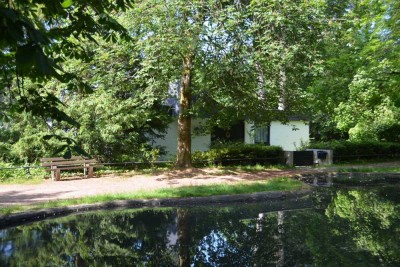 Kernsaniertes Architektenhaus am Schlossparkweiher