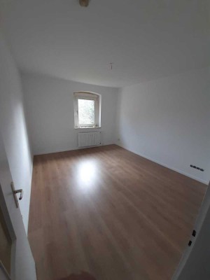 schöne 3 Zimmer Wohnung *ab sofort*