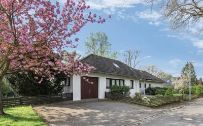 Ein Platz zum Wachsen – 
Familienidylle auf Traumgrundstück an der Grenze zu Rissen