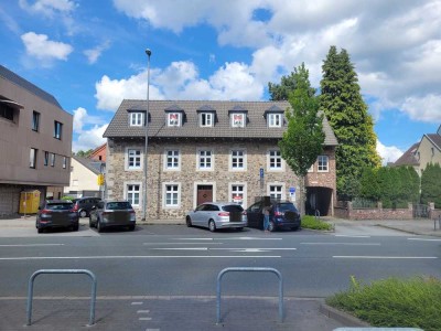 Schöne und gepflegte 2-Raum-DG-Wohnung in Aachen