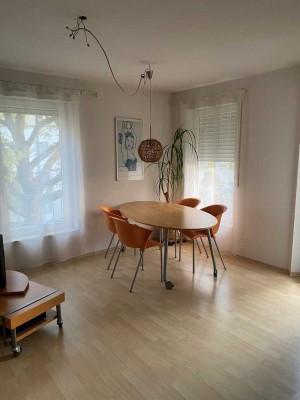 Möblierte helle Wohlfühl-2-Zimmer-Wohnung mit EBK in Wiesbaden