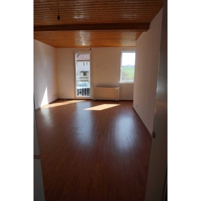 Schöne 80m2-Erdgeschosswohnung in der Nähe von Kassel und VW-Werk