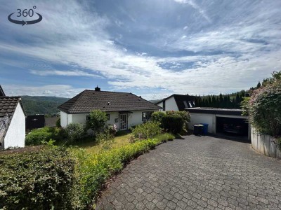 Wunderschönes Einfamilienhaus mit beeindruckendem Fernblick in Betzdorf (Fertighaus Fa. Streif)