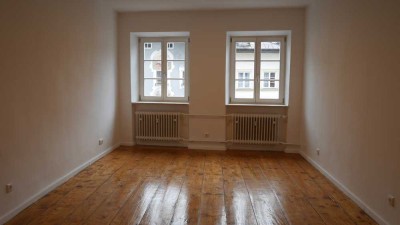 Stilvolle, geräumige 2,5-Zimmer-Wohnung in der Markstraße Bad Tölz