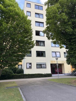 Geschmackvolle 3-Raum-Wohnung mit gehobener Innenausstattung mit EBK in Inningen
