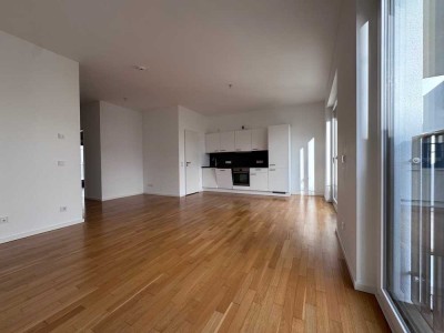 Moderne 2-Zimmerwohnung mit Balkon, Loggia und Einbauküche
