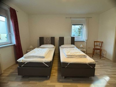 Möbilierte 2-Zimmer-Wohnung mit gehobener Ausstattung in PF-Huchenfeld