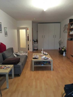 ***Hier wird noch renoviert - schöne 1-Zimmer-Wohnung mit Balkon u. Kochnische***ab 01.10.2025