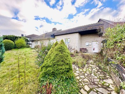 Geräumiges Einfamilienhaus mit viel Nutzfläche und idyllischem Garten in Hemer am Duloh