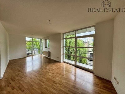 Lichtdurchflutete 3-Raum-Wohnung mit Balkon und Wohnkomfort